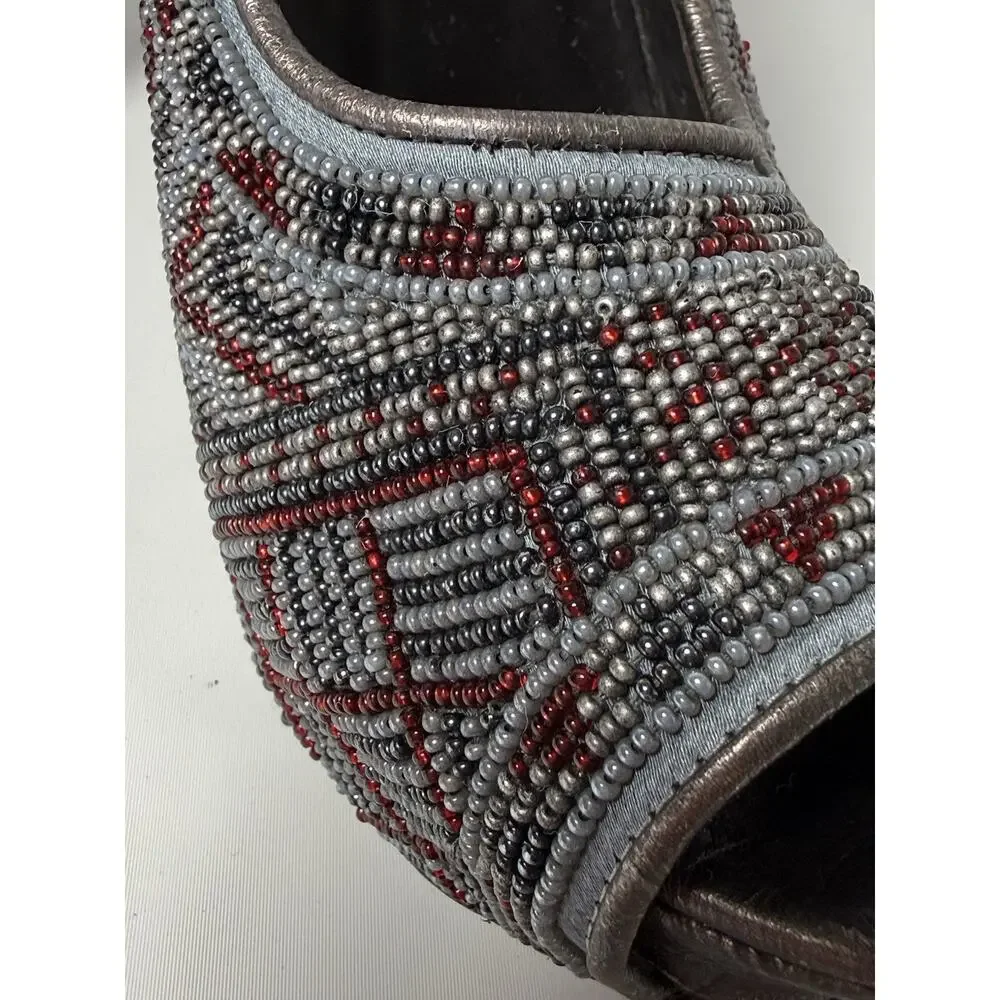 Donald J Pliner Beaded Platform Heels 7.5 M Peep Toe Italy Gray Red Leather